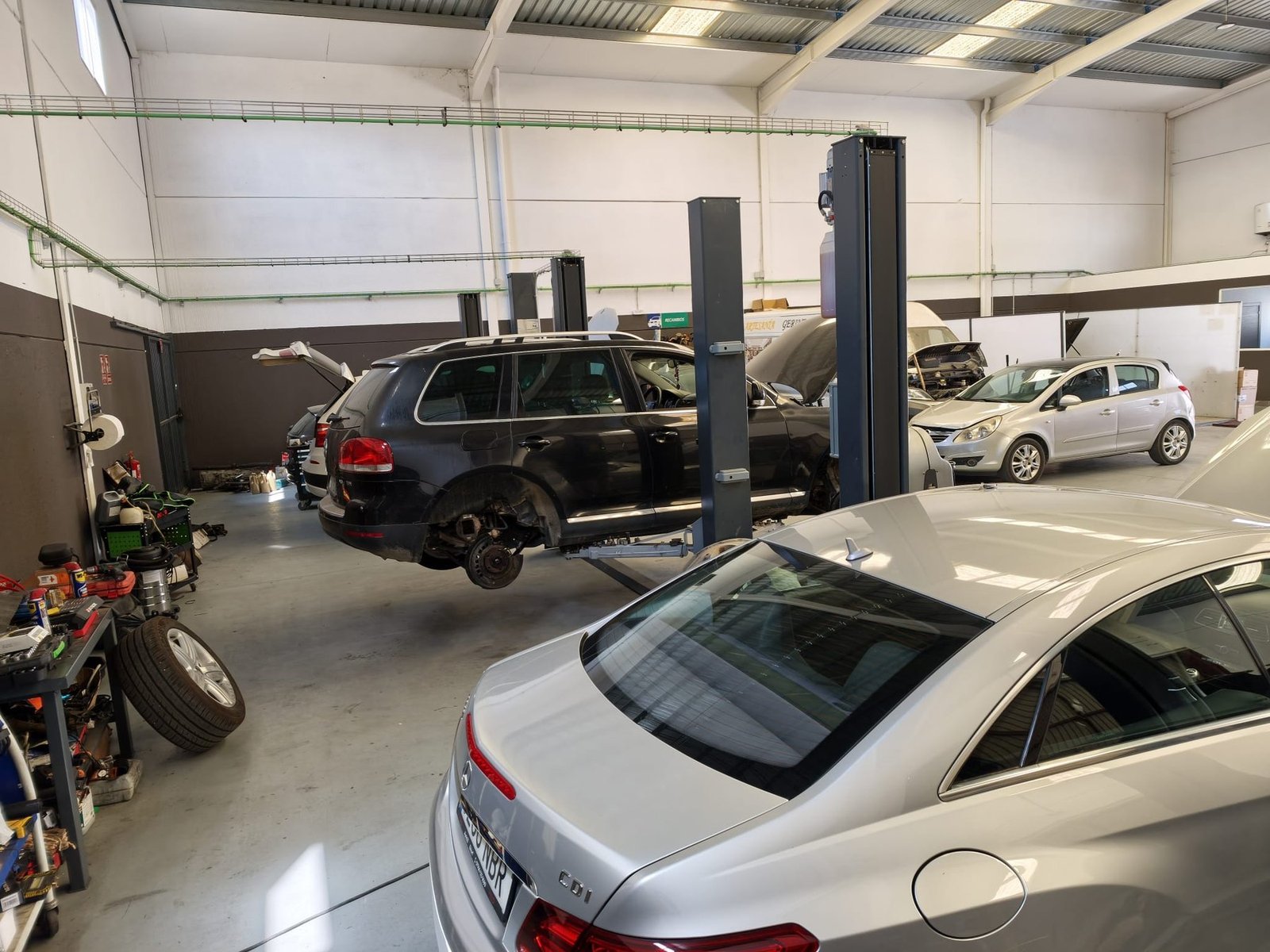 Interior del taller MA Motor